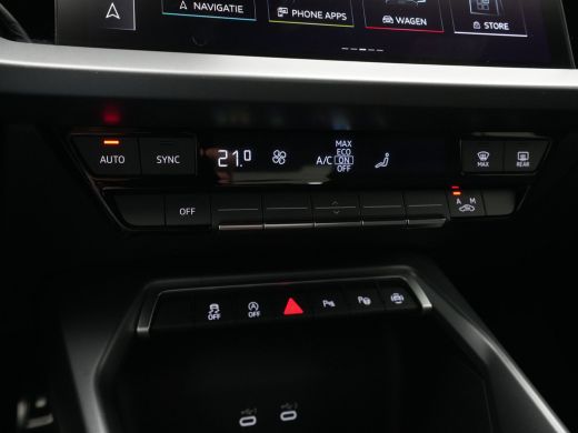 Audi A3 Limousine 30 TFSI 116 pk S-Tronic S Line edition Facelift model, Optiek zwart, LEd, PDC, Climatronic ActivLease financial lease