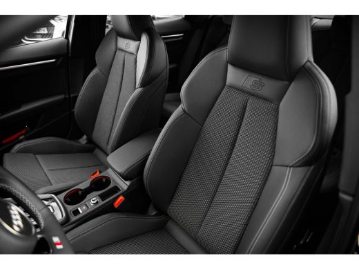 Audi A3 Limousine S edition | Aluminium optiek in het interieur | Assistentiepakket Rijden en Parkeren Pl... ActivLease financial lease