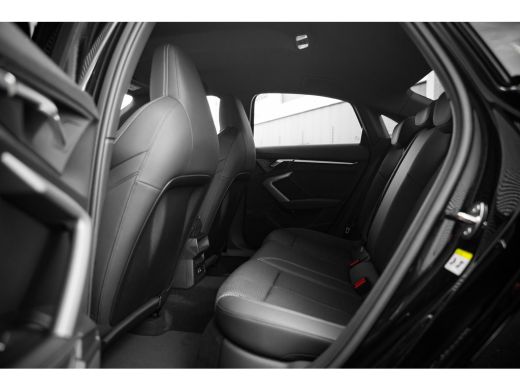 Audi A3 Limousine S edition | Aluminium optiek in het interieur | Assistentiepakket Rijden en Parkeren Pl... ActivLease financial lease