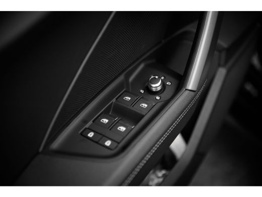 Audi A3 Limousine S edition | Aluminium optiek in het interieur | Assistentiepakket Rijden en Parkeren Pl... ActivLease financial lease