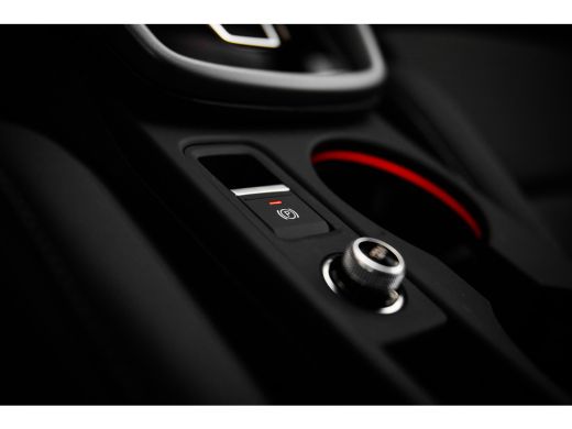 Audi A3 Limousine S edition | Aluminium optiek in het interieur | Assistentiepakket Rijden en Parkeren Pl... ActivLease financial lease