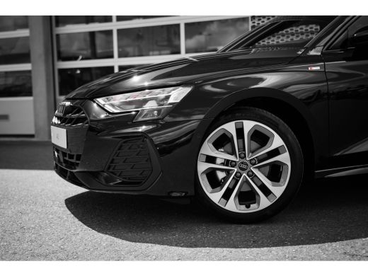 Audi A3 Limousine S edition | Aluminium optiek in het interieur | Assistentiepakket Rijden en Parkeren Pl... ActivLease financial lease