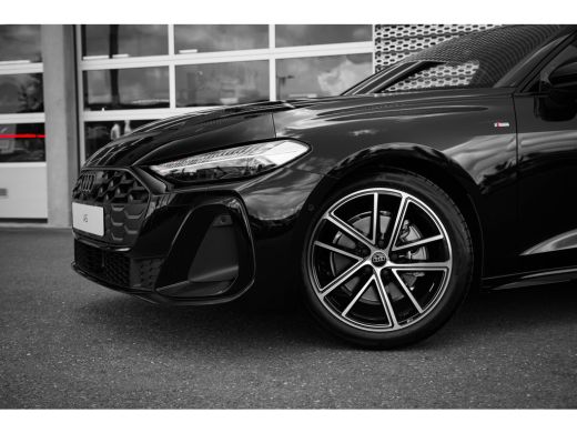 Audi A5 Limousine S edition | Adaptive cruise control | Aluminium optiek in het interieur | Audi smartpho... ActivLease financial lease