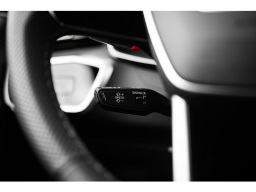 Audi A6 Avant S edition Competition | Achteruitrijcamera | Audi sound system | Audi virtual cockpit plus ActivLease financial lease