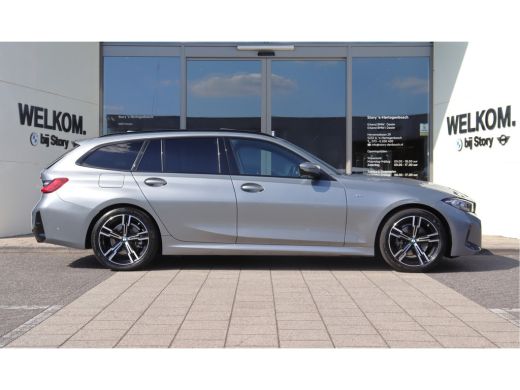 BMW 3 Serie Touring 318i M Sport Automaat / Panoramadak / Trekhaak / Sportstoelen / Achteruitrijcamera / Comf... ActivLease financial lease
