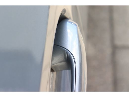 BMW 3 Serie Touring 318i M Sport Automaat / Panoramadak / Trekhaak / Sportstoelen / Achteruitrijcamera / Comf... ActivLease financial lease