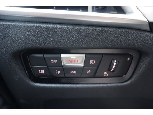 BMW 3 Serie Touring 318i M Sport Automaat / Panoramadak / Trekhaak / Sportstoelen / Achteruitrijcamera / Comf... ActivLease financial lease