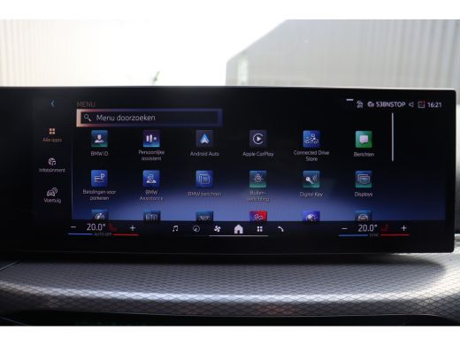 BMW 3 Serie Touring 318i M Sport Automaat / Panoramadak / Trekhaak / Sportstoelen / Achteruitrijcamera / Comf... ActivLease financial lease