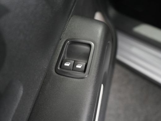 Citroën C3 1.2 PureTech C-Series | Achteropkomend verkeer waarschuwing | Airco (automatisch) | Apple Carplay... ActivLease financial lease