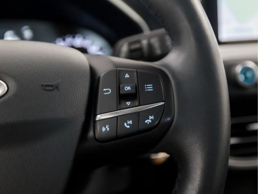 Ford Focus 1.0 EcoBoost Sport (APPLE CARPLAY, GROOT NAVI, LANE ASSIST, SPORTSTOELEN, CRUISE, PARKEERSENSOREN... ActivLease financial lease