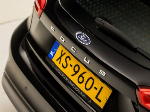 Ford Focus 1.0 EcoBoost Sport (APPLE CARPLAY, GROOT NAVI, LANE ASSIST, SPORTSTOELEN, CRUISE, PARKEERSENSOREN... ActivLease financial lease