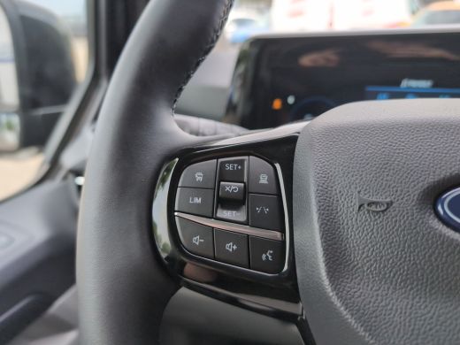 Ford Transit Custom 320 2.5 PHEV L2H1 Black Platinum Dubbelcabine ActivLease financial lease