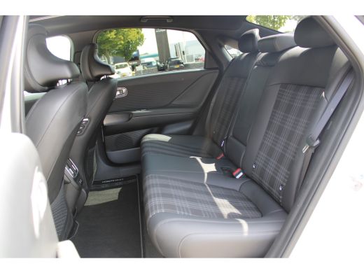 Hyundai IONIQ 6 First Edition AWD 77.4 kWh | Afneembare Trekhaak | Stoel bestuurder, elektrisch verstelbaar met g... ActivLease financial lease