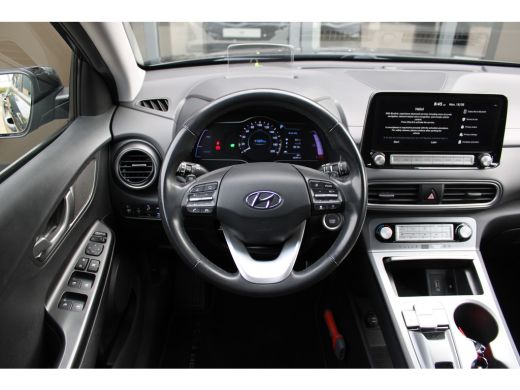 Hyundai Kona EV Fashion 64 kWh | Trekhaak | Warmtepomp ActivLease financial lease