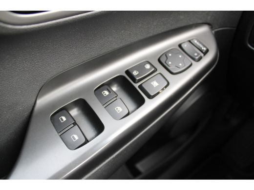 Hyundai Kona EV Fashion 64 kWh | Trekhaak | Warmtepomp ActivLease financial lease