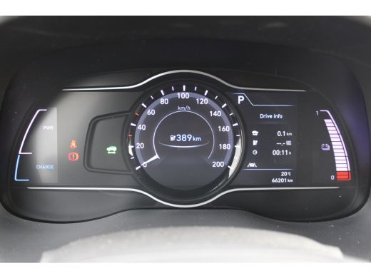 Hyundai Kona EV Fashion 64 kWh | Trekhaak | Warmtepomp ActivLease financial lease