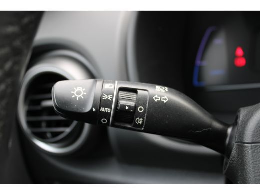 Hyundai Kona EV Fashion 64 kWh | Trekhaak | Warmtepomp ActivLease financial lease