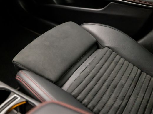 Mercedes-Benz GLA 180 AMG Night Upgrade Automaat (SCHUIFDAK, GROOT NAVI, CLIMATE, CAMERA, LEDER/ALCANTARA, STOELVER... ActivLease financial lease