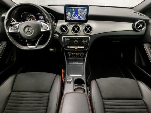 Mercedes-Benz GLA 180 AMG Night Upgrade Automaat (SCHUIFDAK, GROOT NAVI, CLIMATE, CAMERA, LEDER/ALCANTARA, STOELVER... ActivLease financial lease