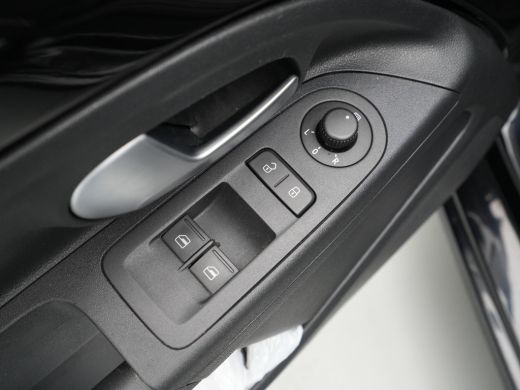 Skoda Citigo e-iV EV Style 83pk automaat Climate Control Cruise Control Privacyglas 44 ActivLease financial lease