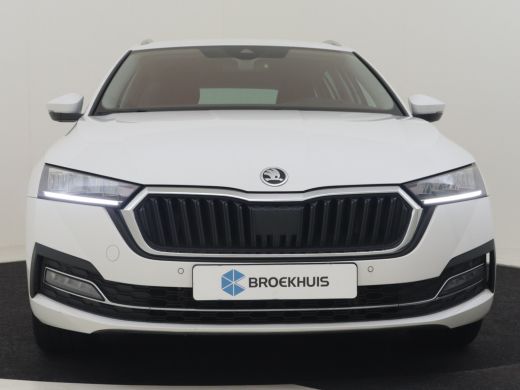 Skoda Octavia Combi 1.4 TSI iV PHEV Business Edition Plus 204pk Dodehoekdetectie | 1500KG trekgewicht | Head up... ActivLease financial lease