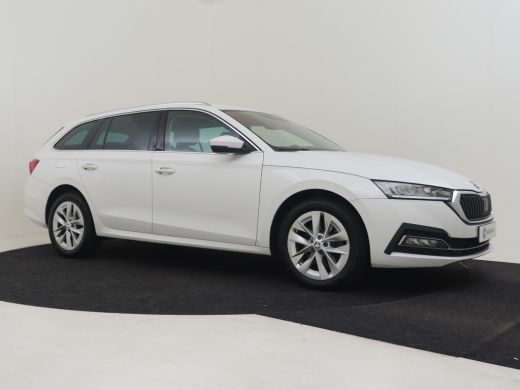Skoda Octavia Combi 1.4 TSI iV PHEV Business Edition Plus 204pk Dodehoekdetectie | 1500KG trekgewicht | Head up... ActivLease financial lease
