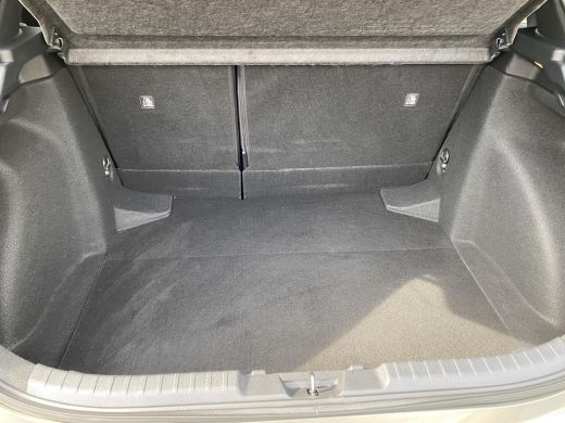 Toyota Corolla 1.8 Hybrid Dynamic ActivLease financial lease