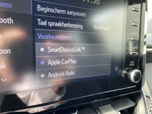 Toyota Corolla 1.8 Hybrid Dynamic ActivLease financial lease