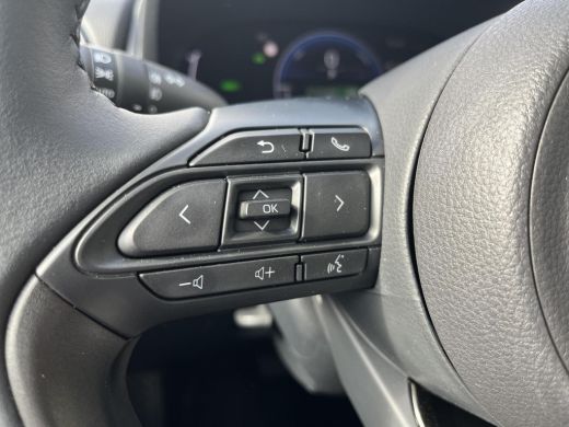 Toyota Yaris 1.5 Hybrid 115 Dynamic | Navigatie | Apple CarPlay/Android auto | Comfort Pack | Parkeersensoren ... ActivLease financial lease