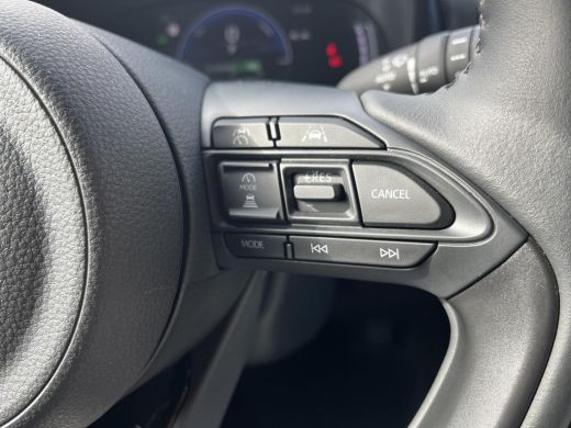 Toyota Yaris 1.5 Hybrid 115 Dynamic | Navigatie | Apple CarPlay/Android auto | Comfort Pack | Parkeersensoren ... ActivLease financial lease