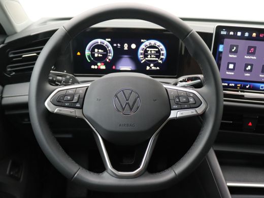 Volkswagen Tiguan 1.5 eHybrid Life Edition 204PK DSG Trekhaak, Adaptieve Cruise Controle, Navi via Apple Carplay/An... ActivLease financial lease