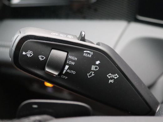 Volkswagen Tiguan 1.5 eHybrid Life Edition 204PK DSG Trekhaak, Adaptieve Cruise Controle, Navi via Apple Carplay/An... ActivLease financial lease