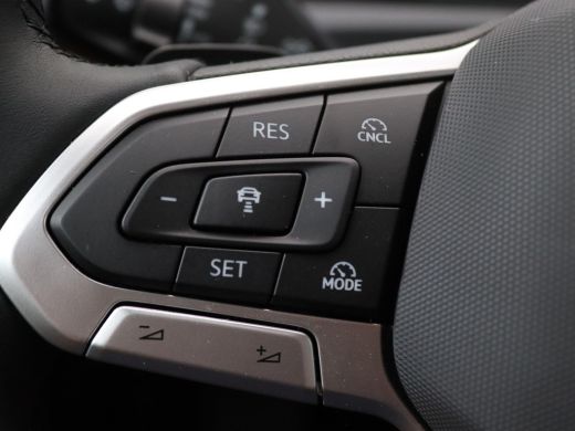 Volkswagen Tiguan 1.5 eHybrid Life Edition 204PK DSG Trekhaak, Adaptieve Cruise Controle, Navi via Apple Carplay/An... ActivLease financial lease