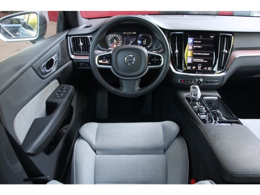 Volvo  V60 2.0 T6 Recharge AWD Inscription | Head-up | Memory | Camera | Adaptive Cruise ActivLease financial lease