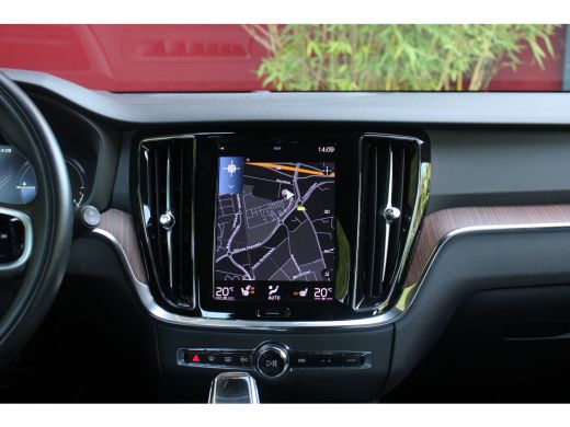 Volvo  V60 2.0 T6 Recharge AWD Inscription | Head-up | Memory | Camera | Adaptive Cruise ActivLease financial lease