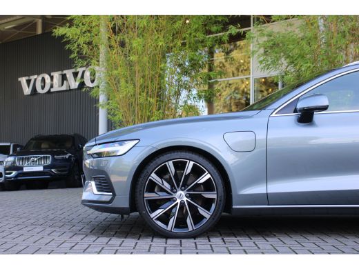 Volvo  V60 2.0 T6 Recharge AWD Inscription | Head-up | Memory | Camera | Adaptive Cruise ActivLease financial lease