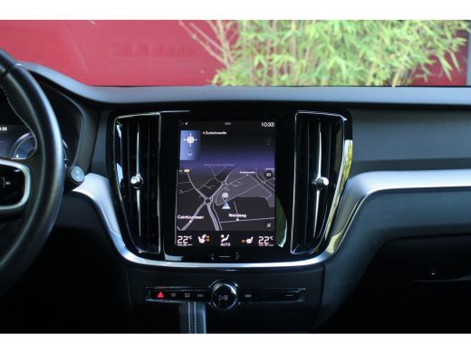 Volvo  V60 2.0 T6 Twin Engine AWD R-Design | Head-up | 360 Camera | Keyless | Stuur/stoelverwarming ActivLease financial lease