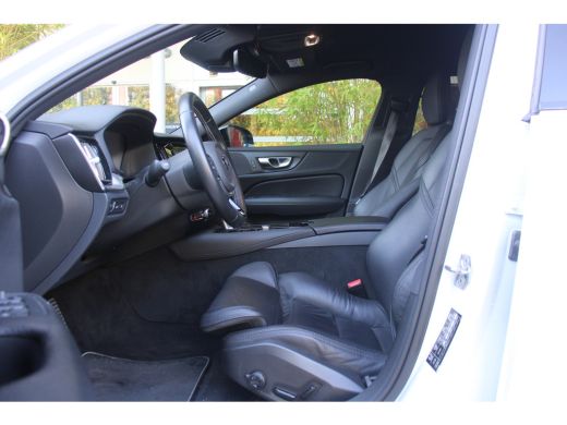 Volvo  V60 2.0 T6 Twin Engine AWD R-Design | Head-up | 360 Camera | Keyless | Stuur/stoelverwarming ActivLease financial lease
