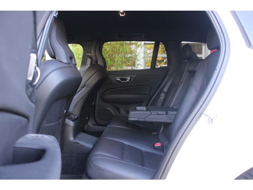 Volvo  V60 2.0 T6 Twin Engine AWD R-Design | Head-up | 360 Camera | Keyless | Stuur/stoelverwarming ActivLease financial lease