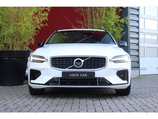 Volvo  V60 2.0 T6 Twin Engine AWD R-Design | Head-up | 360 Camera | Keyless | Stuur/stoelverwarming ActivLease financial lease