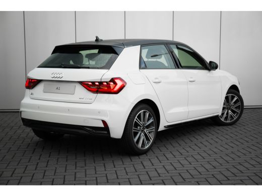 Audi A1 Sportback Sportback Advanced edition Parkeersensoren Voor + Achter | LED Achterlichten | Cruise Control | r... ActivLease financial lease