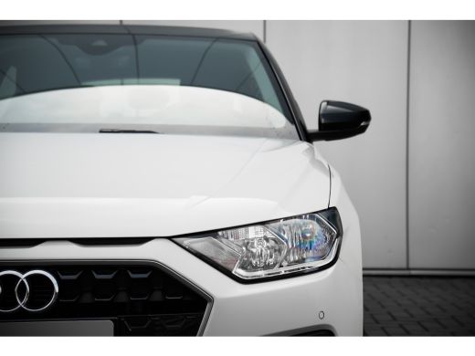 Audi A1 Sportback Sportback Advanced edition Parkeersensoren Voor + Achter | LED Achterlichten | Cruise Control | r... ActivLease financial lease