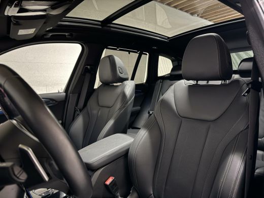 BMW X3 xDrive30e M-Sport Pano Laser HUD Leer Camera Trekh. ActivLease financial lease