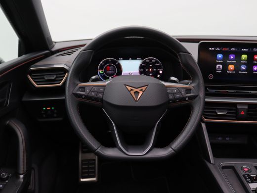 CUPRA Leon Sportstourer 1.4 e-Hybrid Business 204PK DSG Pano-Schuifdak, Adaptieve Cruise Controle, Virtual Pedal, Side As... ActivLease financial lease