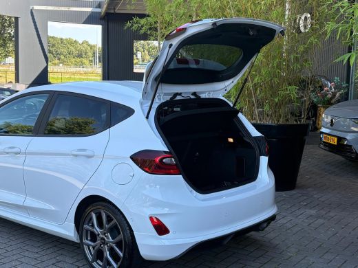 Ford Fiesta 1.0 EcoBoost 125PK Hybrid ST-Line X LED | Winter Pack | Camera | 17" Lichtmetalen velgen ActivLease financial lease