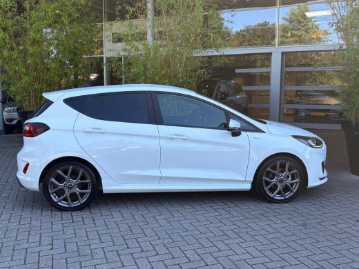 Ford Fiesta 1.0 EcoBoost 125PK Hybrid ST-Line X LED | Winter Pack | Camera | 17" Lichtmetalen velgen ActivLease financial lease