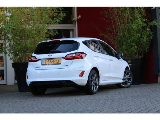 Ford Fiesta 1.0 EcoBoost Hybrid ST-Line X 125PK LED | Winter Pack | Camera | 17" Lichtmetalen velgen ActivLease financial lease