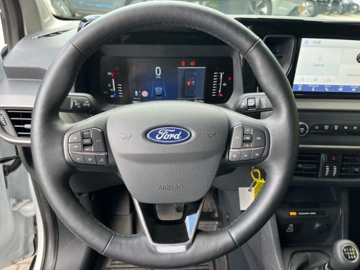 Ford Transit Courier 1.0 Trend Achteruitrijcamera | Apple Carplay | Cruise Control Achteruitrijcamera | Apple Carplay ... ActivLease financial lease