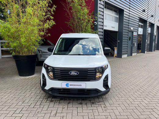 Ford Transit Courier 1.0 Trend 100PK Achteruitrijcamera | Apple Carplay | Cruise Control ActivLease financial lease