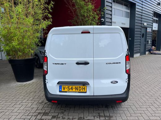 Ford Transit Courier 1.0 Trend 100PK Achteruitrijcamera | Apple Carplay | Cruise Control ActivLease financial lease